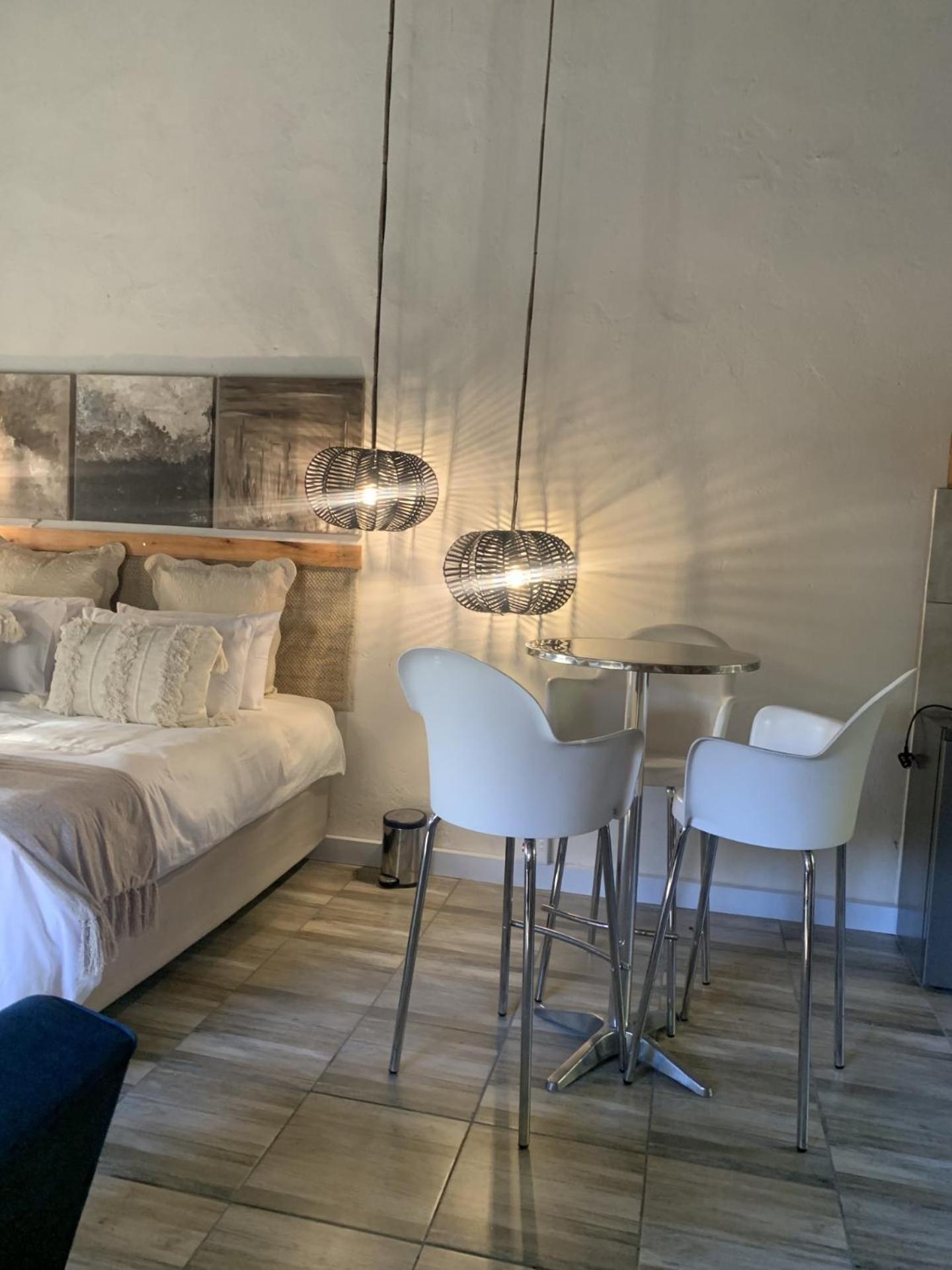 Sunset Guesthouse And Venue Cullinan Meule Exteriör bild